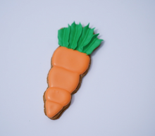 Load image into Gallery viewer, Carrots

